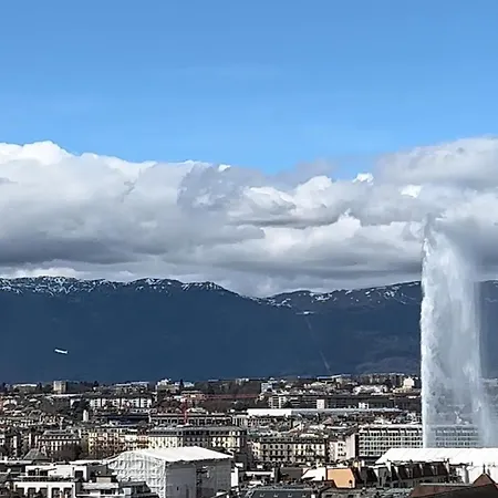 Spacieuse Avec Salle De Bain Prive!!! A 50m Du *
